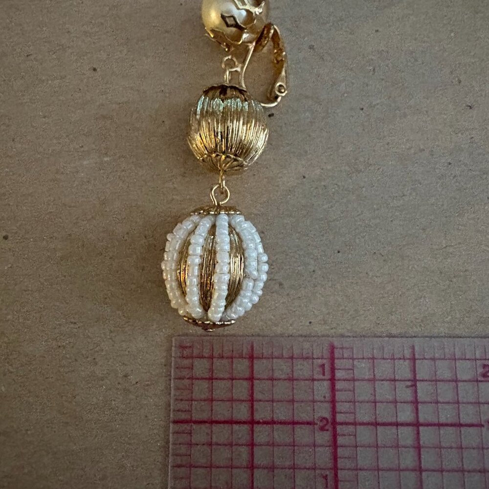 NWT Miriam Haskell Holiday Social triple ball pendant earrings - Picture 5 of 6